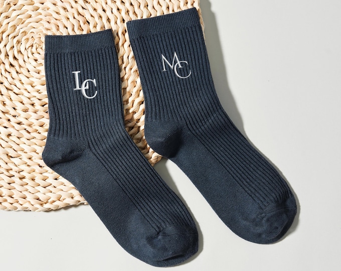 Custom Groomsmen Socks, Best Man Proposal Gift, Embroidered Wedding Socks, Personalized Men's Dress Socks, Unique Groomsmen Gifts