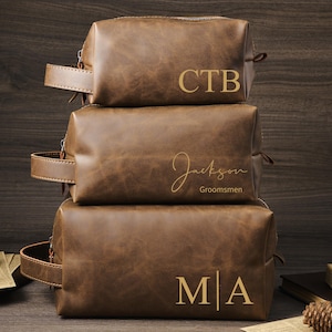 Trousse de toilette en cuir personnalisée pour lui, kit Dopp personnalisé, cadeau idéal pour les garçons d'honneur, le témoin, le marié ou un anniversaire de mariage, cadeau de fête des pères