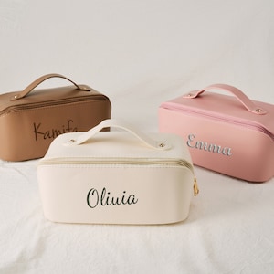 Trousse de maquillage en cuir avec nom brodé, personnalisation de pochette de demoiselle d'honneur de mariage, organisateur de rangement de voyage pour cosmétiques, proposition de mariage, cadeau d'anniversaire