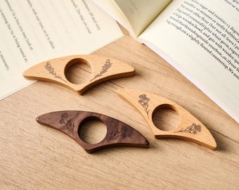 Personalized Wooden Thumb Book Page Holder with Name, Handmade One Hand Page Opener, Custom Reader Gift for Book Lovers, Teachers