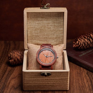 Cadeau de mariage personnalisé pour mari, boîte de montre gravée pour lui, montre en bois personnalisée pour cadeau d'anniversaire, cadeau pour homme, cadeau pour femme image 6