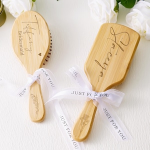 Engraved Bridesmaid Hair Combs, Personalized Wedding Party Gifts, Bridal Shower Favors, Best Friend Presents, Anniversary Gift for Her