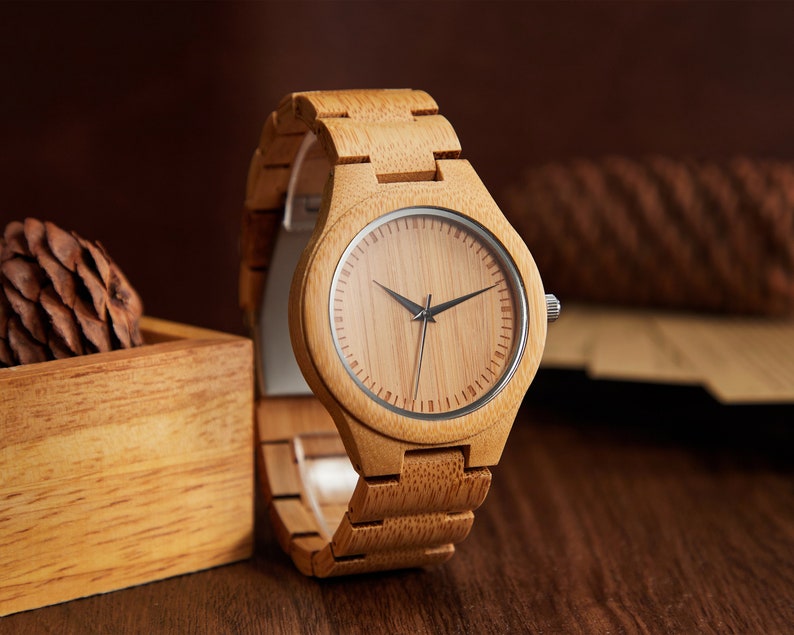 Montre en bois personnalisée pour homme, cadeau de mari personnalisé pour anniversaire, boîte à montre gravée pour homme, support de montre image 3