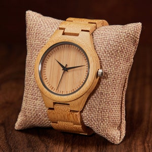 Montre en bois personnalisée pour homme, cadeau de mari personnalisé pour anniversaire, boîte à montre gravée pour homme, support de montre image 5