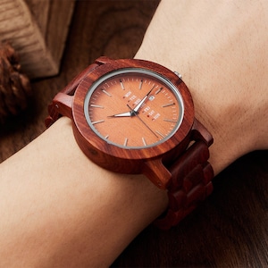 Cadeau de mariage personnalisé pour mari, boîte de montre gravée pour lui, montre en bois personnalisée pour cadeau d'anniversaire, cadeau pour homme, cadeau pour femme image 4