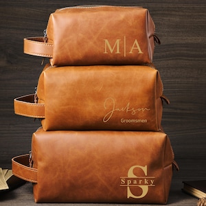 Kit Dopp en cuir fait main, trousse de toilette personnalisable pour homme, cadeau garçons d'honneur, cadeau du meilleur homme, cadeau de marié, cadeau d'anniversaire personnalisé