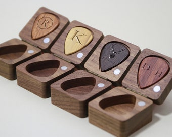 Boîte personnalisée en bois pour médiators, rangement pour médiator gravé personnalisé, organisateur d'étuis pour médiator de guitare, cadeau pour musicien guitariste