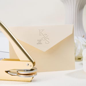 Grabador de bodas personalizado, sello de monograma personalizado, elegante grabador de sellos de invitación, prensa para servilletas de sobre, idea de regalo para novios