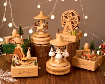 Gegraveerde houten muziekcarrousel | Op maat gepersonaliseerde erfstuk muziekdoos | Kraamcadeau voor nieuwe moeder, kerstcadeau voor baby