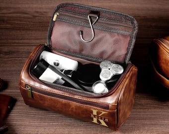 Custom Men's Leather Toiletry Bag, Personalized Leather Accessory for Groomsmen, Gift for Him, Gift for Bestmen Men's Travel Toiletry Bag