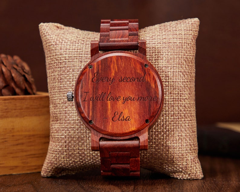 Montre en bois personnalisée pour homme, montre en bois gravée pour papa et petit ami, montre en bois personnalisée pour anniversaire, garçons d'honneur, cadeau de fête des pères image 7