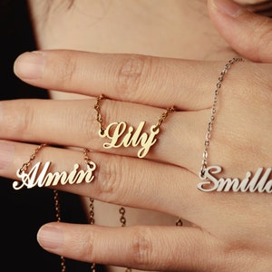 Gepersonaliseerde 14K 18K gouden naamketting, aangepaste Rose Gold Letter ketting, Valentijnsdag, jubileum, verjaardagscadeau voor haar, moeders sieraden afbeelding 1