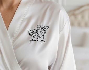 Bruidsgewaad gepersonaliseerde witte zijde monogram bruids douche bruid to be huwelijksreis gewaad toekomstige mevrouw bruiloft ochtend loungewear vriend verloving