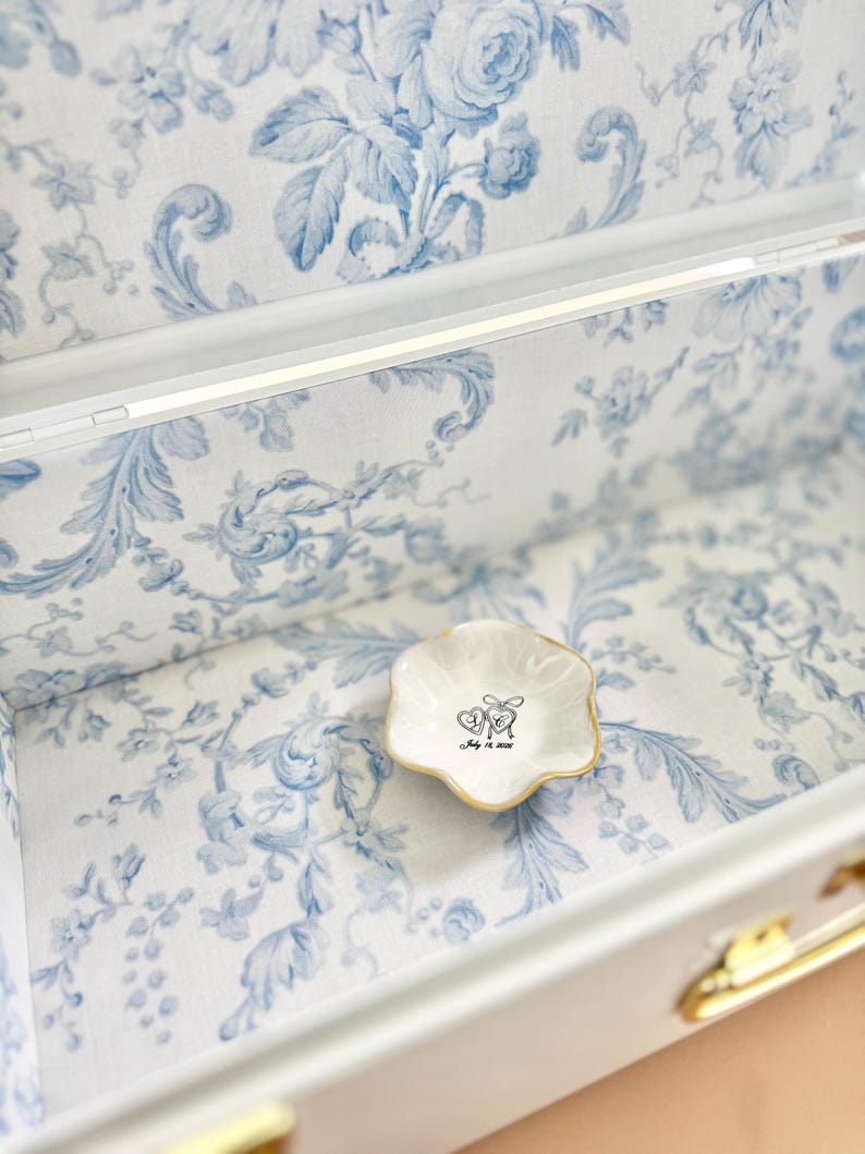 Bride ring dish personalized jewelry holder for engagement gift wedding day keepsake gift to bride from mom best friend engagement party gift bridal shower present engraved ring dish for bride to be elegant jewelry holder for wedding morning bride accessory tray custom name ring dish wedding keepsake jewelry storage gift engagement ring holder newly engaged woman unique wedding gift idea bride proposal gift from maid of honor timeless engagement ring tray for bride to be wedding box ring dish