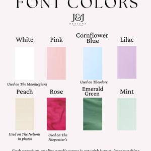 Puede incluir: Gr&aacute;fico que muestra opciones de color de fuente para nombres de acr&iacute;lico. Los colores incluyen blanco, rosa, azul aciano, lila, melocot&oacute;n, rosa, verde esmeralda y menta. El texto dice "FONT COLORS" y "Hecho a mano en Delaware, Estados Unidos."