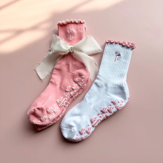 Pilates Sock for Pilates Class Pink Bow Grip Nonslip Sock for Yoga Accessory for Barre Gift for Friend Birthday Pilates Gift for Instructor