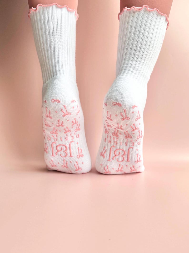 Pilates socks for Pilates class with pink bow non slip grip socks for yoga and barre studio perfect gift for Pilates friend ideal birthday gift for Pilates instructor stylish and functional Pilates socks for women comfortable and cute pink Pilates socks with grips best socks for Pilates reformer class essential yoga socks with grips for women thoughtful gift for fitness lovers practical Pilates accessories for studio workouts unique pink grip socks for barre Pilates gift ideas for her birthday