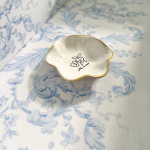 Bride ring dish personalized jewelry holder for engagement gift wedding day keepsake gift to bride from mom best friend engagement party gift bridal shower present engraved ring dish for bride to be elegant jewelry holder for wedding morning bride accessory tray custom name ring dish wedding keepsake jewelry storage gift engagement ring holder newly engaged woman unique wedding gift idea bride proposal gift from maid of honor timeless engagement ring tray for bride to be wedding box ring dish