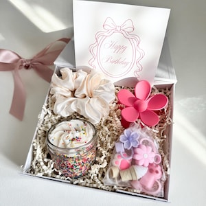Teen Birthday Gift Box for Preteen 11th Birthday Gift Basket Tween Preppy Pink Care Package Under 25 for Fun Daughter 9th Birthday Present