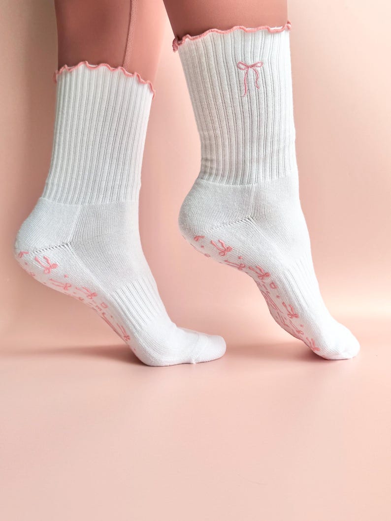 Pilates socks for Pilates class with pink bow non slip grip socks for yoga and barre studio perfect gift for Pilates friend ideal birthday gift for Pilates instructor stylish and functional Pilates socks for women comfortable and cute pink Pilates socks with grips best socks for Pilates reformer class essential yoga socks with grips for women thoughtful gift for fitness lovers practical Pilates accessories for studio workouts unique pink grip socks for barre Pilates gift ideas for her birthday