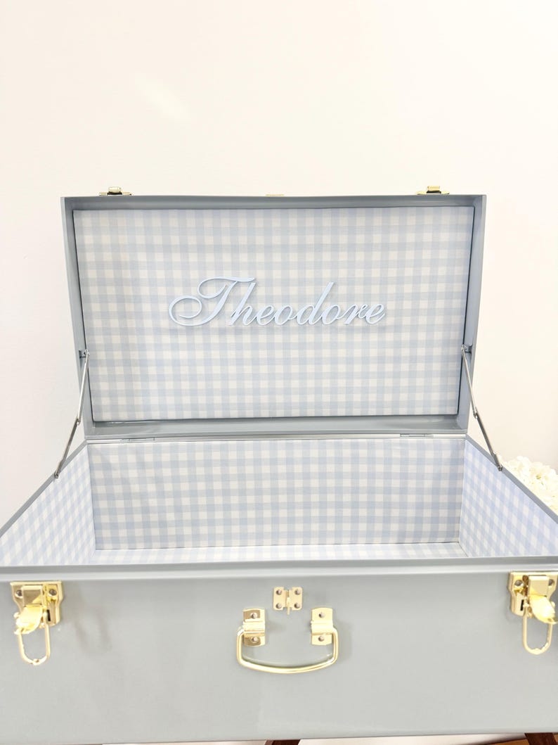Custom Keepsake Trunk for Boy First Birthday Gift for Son Toddler Gift for Nephew Christmas Gift Grandson Heirloom Gift Boy Nursery Decor boy keepsake trunk petite Keep trunk for boy first birthday party nephew gift for grandson boy memory box trunk for child gift idea for a boy baptism Christmas gift idea for nephew gift for newborn baby boy nursery decor blue keepsake trunk gift for baby shower boy gift for grandson heirloom keepsake firstborn gift memory box for new mom boy mom gift idea