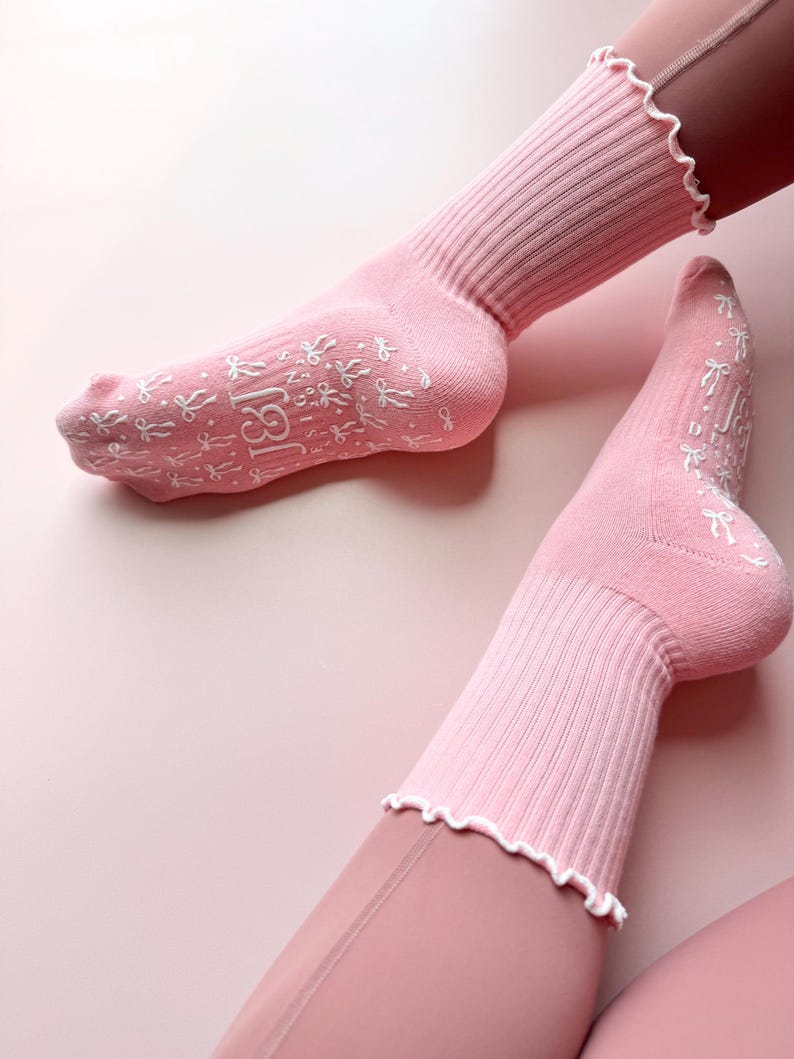 Pilates socks for Pilates class with pink bow non slip grip socks for yoga and barre studio perfect gift for Pilates friend ideal birthday gift for Pilates instructor stylish and functional Pilates socks for women comfortable and cute pink Pilates socks with grips best socks for Pilates reformer class essential yoga socks with grips for women thoughtful gift for fitness lovers practical Pilates accessories for studio workouts unique pink grip socks for barre Pilates gift ideas for her birthday