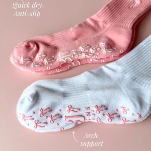 Pilates socks for Pilates class with pink bow non slip grip socks for yoga and barre studio perfect gift for Pilates friend ideal birthday gift for Pilates instructor stylish and functional Pilates socks for women comfortable and cute pink Pilates socks with grips best socks for Pilates reformer class essential yoga socks with grips for women thoughtful gift for fitness lovers practical Pilates accessories for studio workouts unique pink grip socks for barre Pilates gift ideas for her birthday