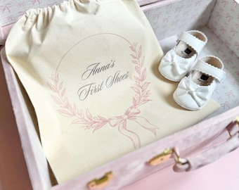Personalized Dust Bag for Keepsake Trunk Baby Clothes Storage for Newborn Outfit Organizer for School Artwork Storage Baby First Outfit Bag