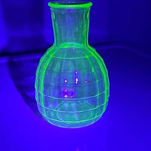 Vintage Uranium Green Glass Vase Grapes Vaseline Depression Block Optic
