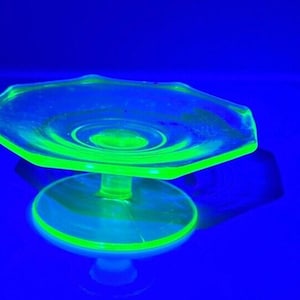 Uranium Glass Green Depression Footed Bowl Compote Ribbed Center Piece Octagon
