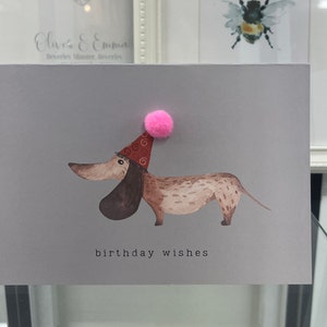Tarjeta de cumpleaños Dachshund, tarjeta de cumpleaños de perro salchicha hecha a mano, tarjeta de perro salchicha, tarjeta Dachshund, deseos de cumpleaños, tarjeta de perro, tarjeta Pom Pom