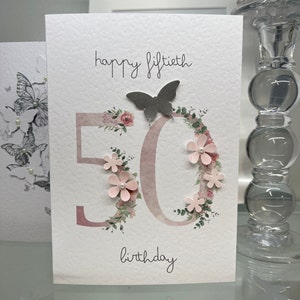 Carte du 50e anniversaire, carte du cinquantième anniversaire, carte du 50e anniversaire, carte Happy 50th, carte 50e luxe, souvenir 50e, fleurs 3D, carte papillon 3D