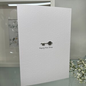 Nuova home card, semplice nuova home card, carta 3D, prima casa, mans new home card, nuova carta casa, carta di riscaldamento della casa, carta di spostamento, chiave magnetica