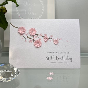 Carte du 30e anniversaire, carte du trentième anniversaire, carte du 30e anniversaire, carte Happy 30th, carte 30e luxe, souvenir 30e, fleurs 3D, carte en fleurs de cerisier