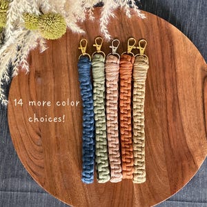 Eco Wristlet Keychain – Boho Macrame Key Holder – Recycled Cotton – Handmade Gift – Gold or Silver Clasp