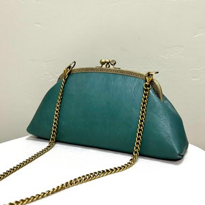 Bolso de piel cosido a mano estilo vintage, bolso de mano de piel de vaca con doble cierre de beso, bolso de hombro con dos compartimentos, bandolera, incluye 2 estilos de cadena