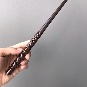 Ginny Weasley wand, Wooden Hand-Carved Wand, gift The Best Choice For Everyone in Birthday, Halloween,Christmas.