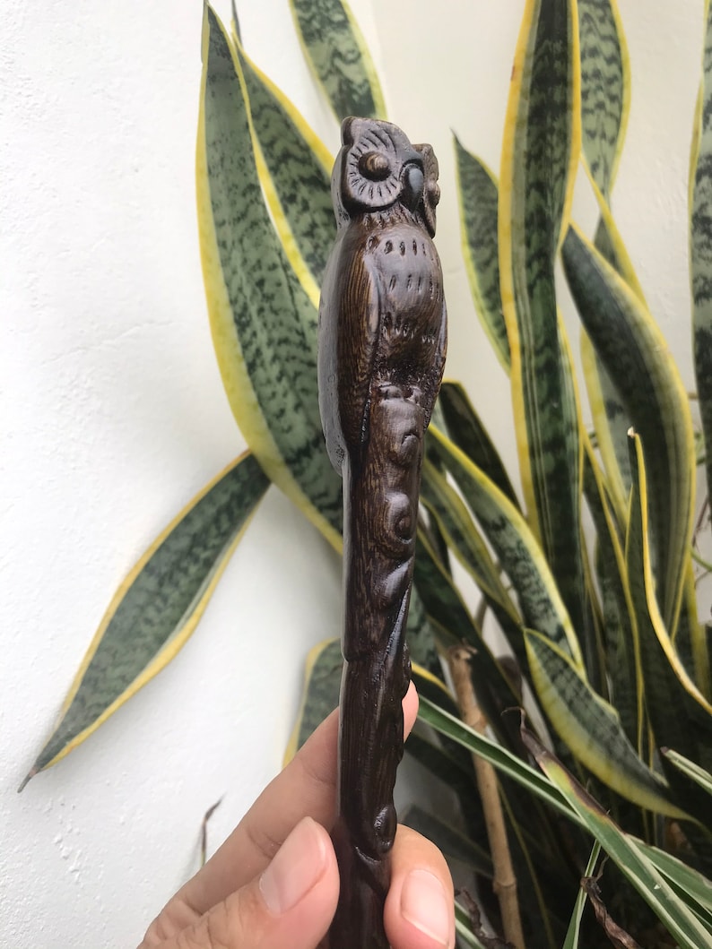 Owl wooden wands, Handmade wooden wands, Wood wand, Wizard wand, wooden wand, Gift for Halloween. bild 5