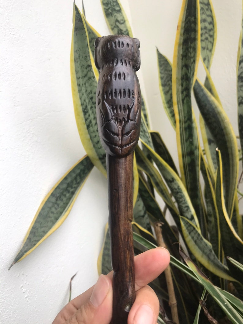 Owl wooden wands, Handmade wooden wands, Wood wand, Wizard wand, wooden wand, Gift for Halloween. bild 3