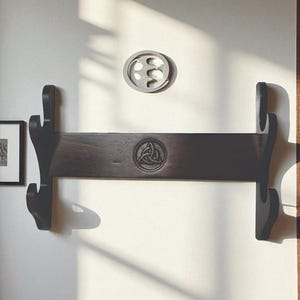 Hand Carved Wooden Katana Wall Mount: Samurai Sword Display