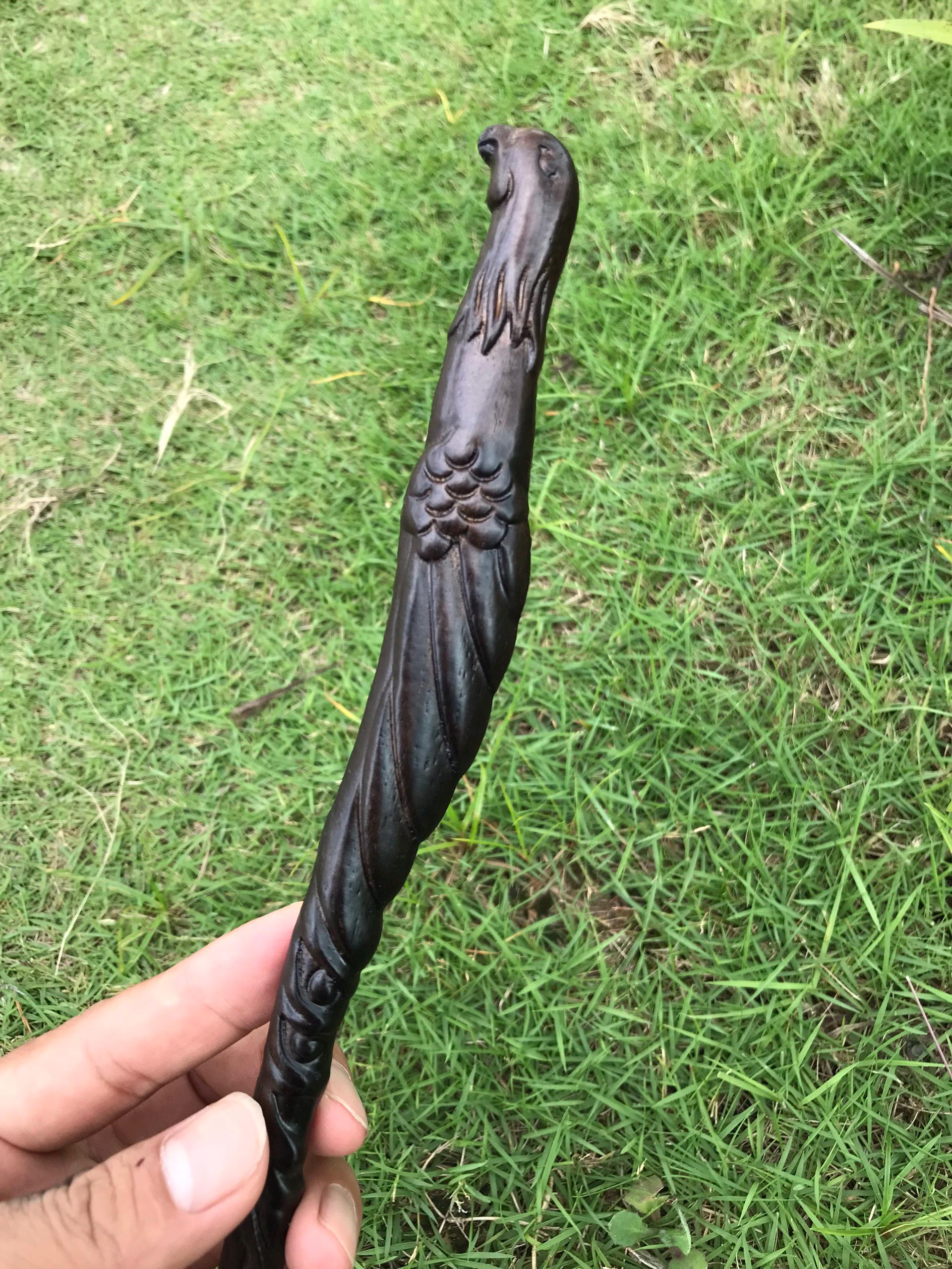 手彫りの木製鳥の杖：黒魔法の杖、15インチ - Etsy 日本