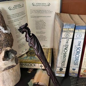 Dragon Wooden Wizard Wand: Hand-Carved Black Sage Wand