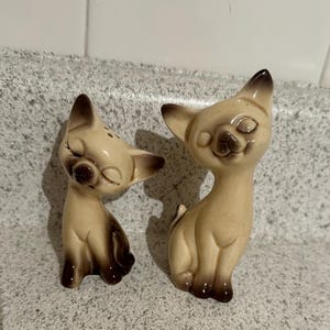 Vintage MCM Siamese Cat salt and pepper shakers
