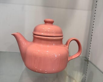 Vintage Pink Ceramic Teapot, Blush Coral Teapot, Cottagecore Kitchen Decor, Retro Tea Pot, Cute Aesthetic Kitchen, Feminine Home Decor