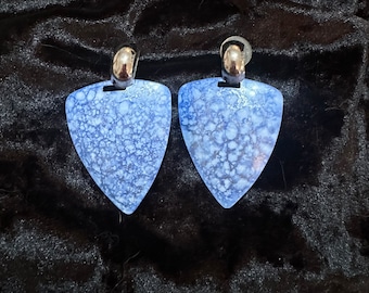 Kolczyki w kolorze niebieskim i srebrnym z lat 80.