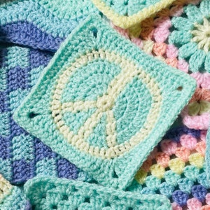 Peace Sign Granny Square Crochet Pattern: Retro Boho Motif (Digital PDF) image 2