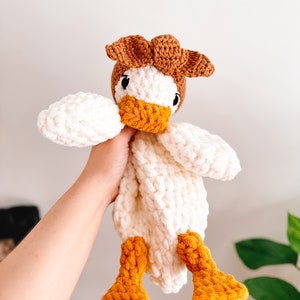 Della Duck Lovey Crochet PATTERN Duck Lovey Crochet Pattern Low Sew Crochet Amigurumi Pattern Duck Pattern Cute Crochet Pattern zdjęcie 6
