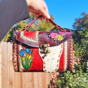 Handmade Mexican Bag, Hand Painted Purse, Leather Purse, Embossed Leather Bag, Crossbody Bag, Handmade Purse, Mexican Purse, Spring Bag