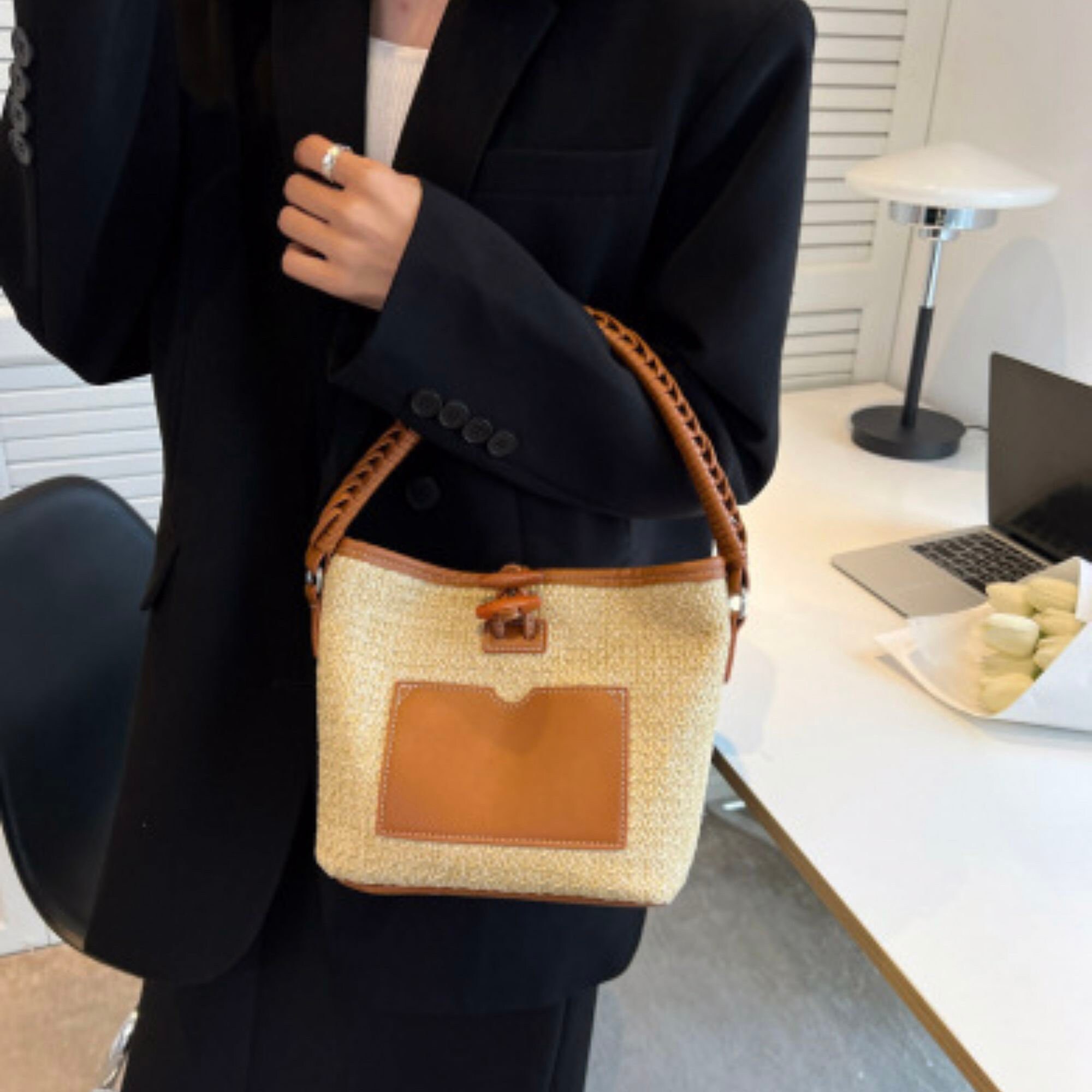 Le City small straw Shoulder Bag