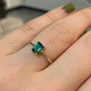 Natural Emerald Sterling Silver Ring - Dainty Stacking Ring